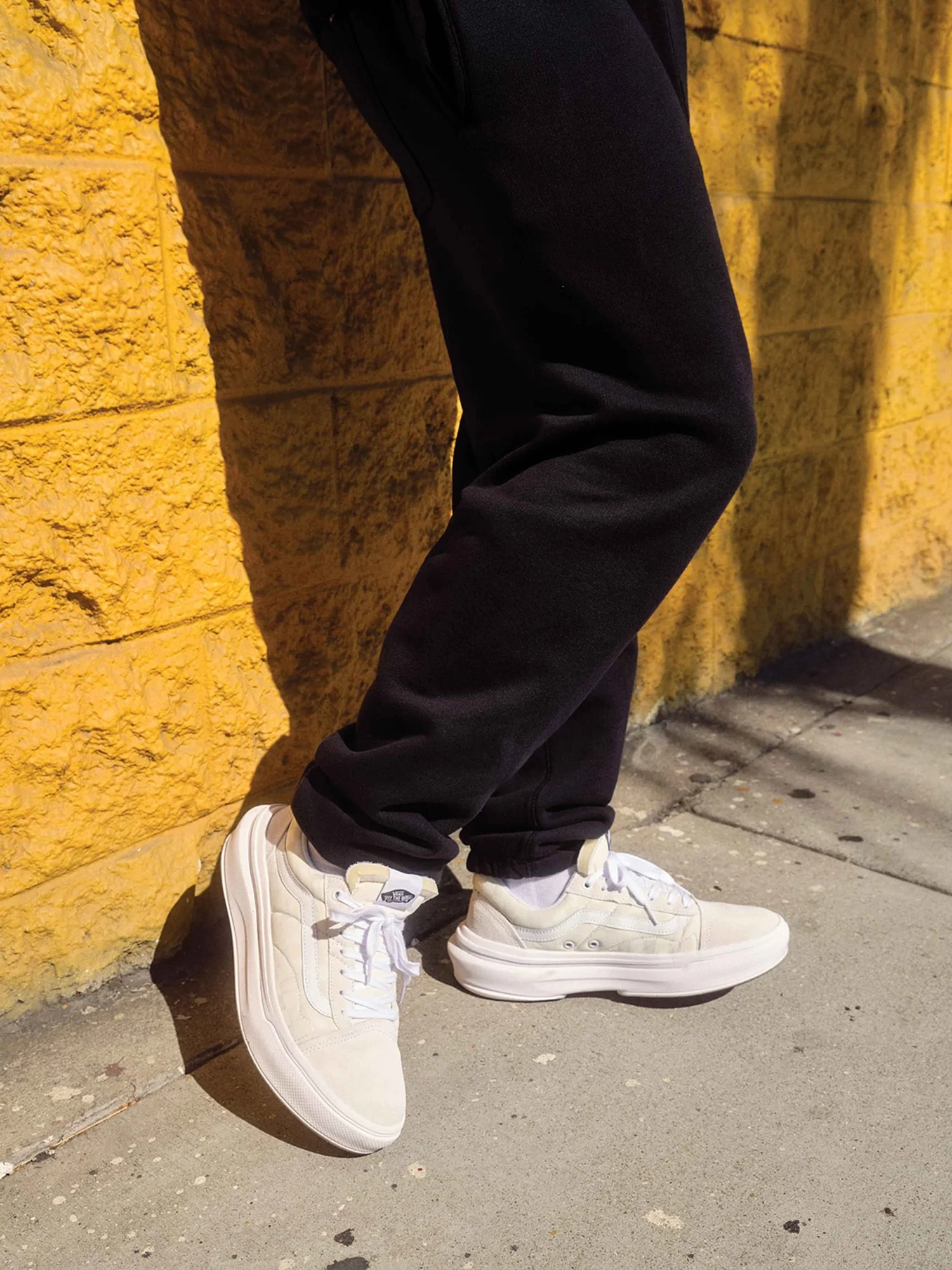 WOMENS VANS OLD SKOOL OVERT CC - CLEARANCE - Image 7